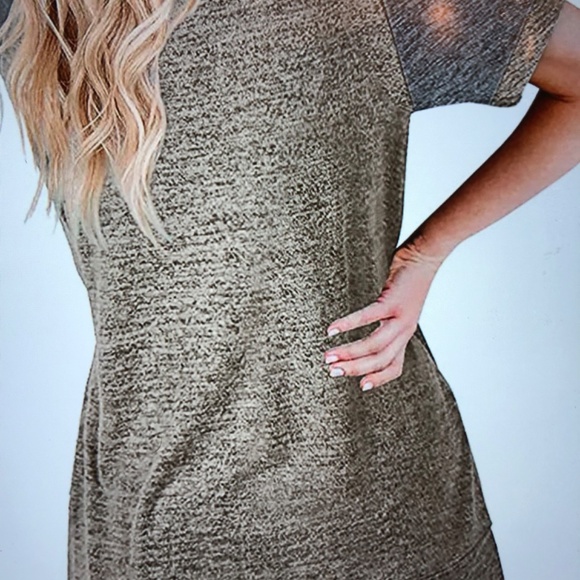 Short sleeve crewneck tee - Picture 2 of 2